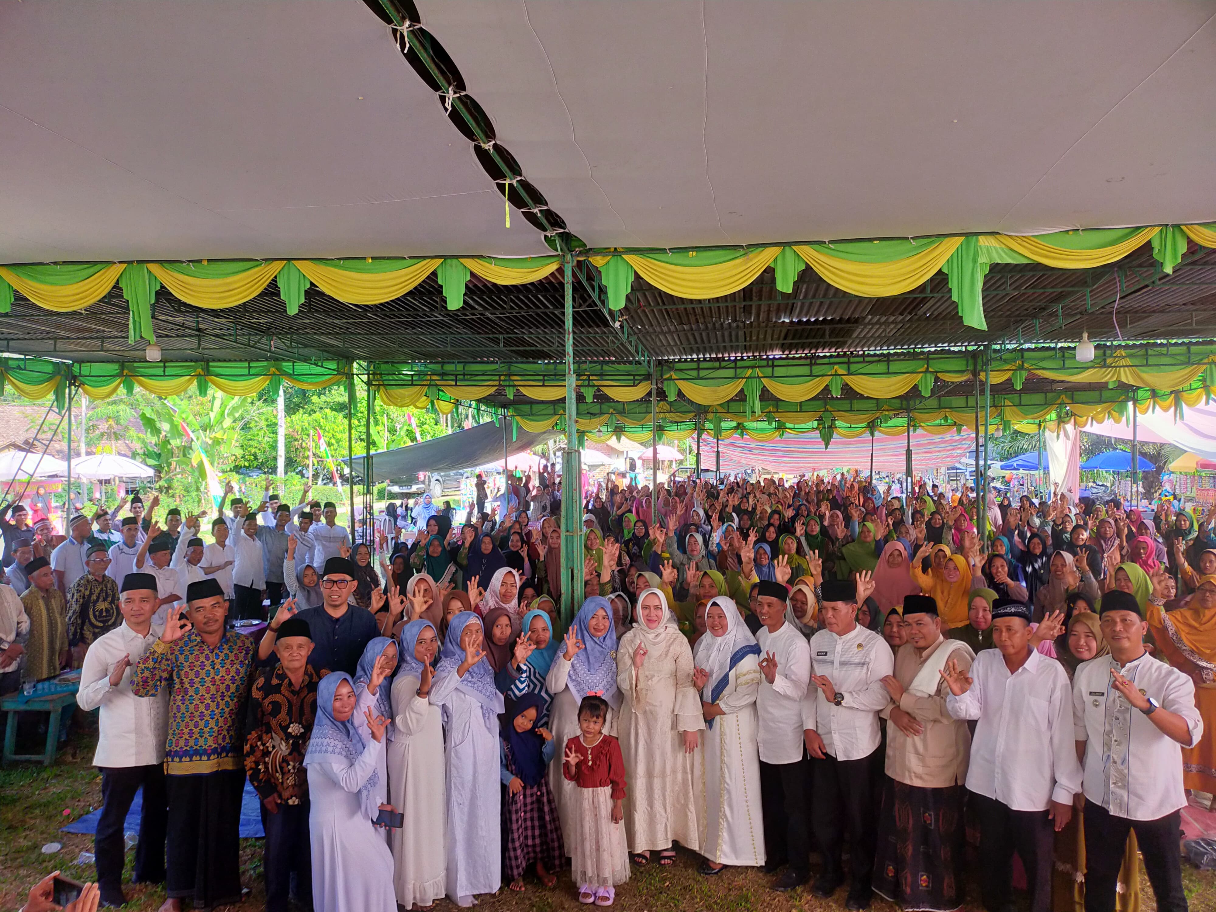 Kebersamaan Warga dalam Silaturahmi dan Doa Bersama Desa